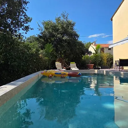 Alloggio in famiglia Belle Piscine, Grande Avec Douche 15 Minutes De Perpignan Et De L Espagne *